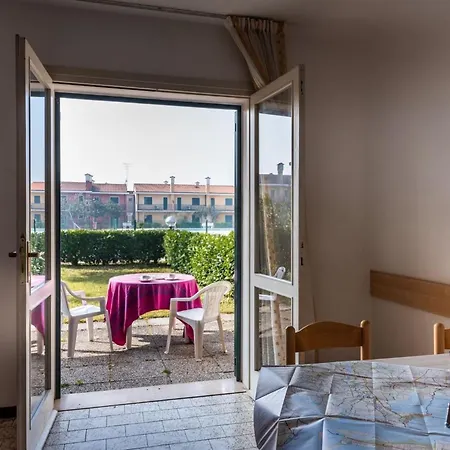 Apartment Cute Little House With Exclusive Garden And Pools *